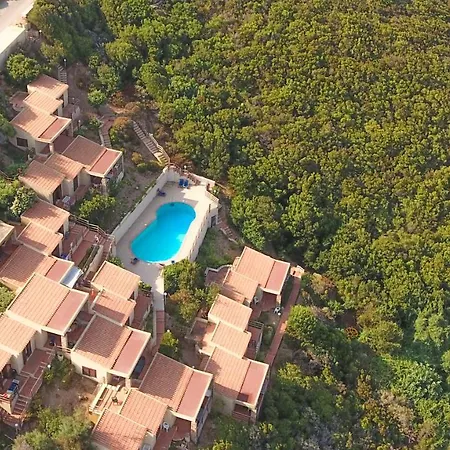 Costa Paradiso Apartments *