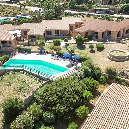 Costa Paradiso Apartments *